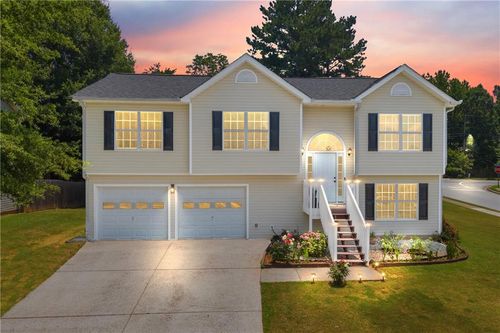 605 Ashland Park Way, Lawrenceville, GA, 30045-5221 | Card Image