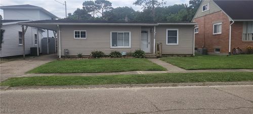 1120 Talley Ave, Zanesville, OH, 43701-5682 | Card Image