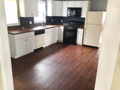 14 Sterling Avenue, Manchester, NH, 03103 | Card Image