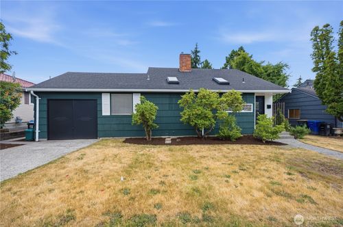 9231 26th Ave Sw, Seattle, WA, 98106-2607 | Card Image
