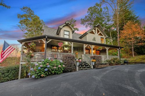 709 Laurel Creek Trl, Blue Ridge, GA, 30513-6036 | Card Image