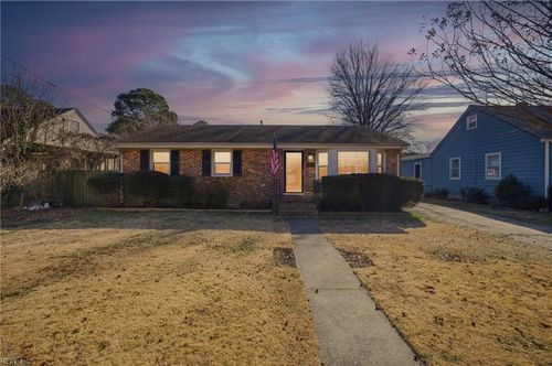 3813 Race St, Portsmouth, VA, 23707-3928 | Card Image