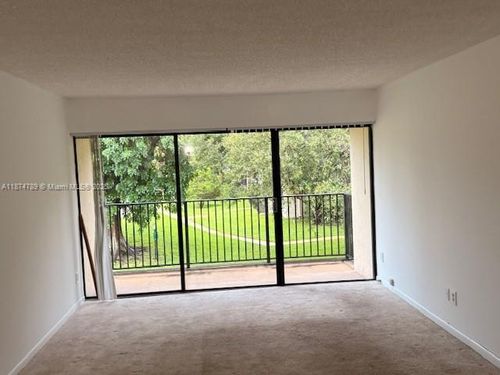 apt-56-5835 Washington St, Hollywood, FL, 33023-7411 | Card Image