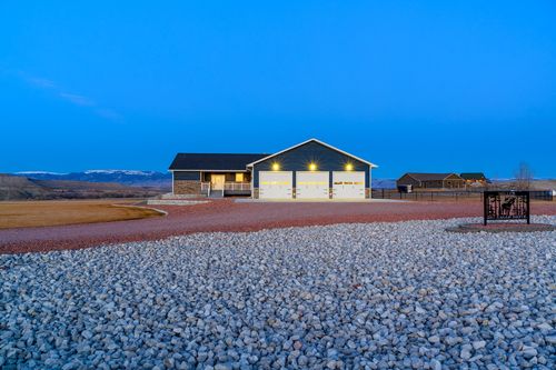 207 Eagle Dr, Greybull, WY, 82426-9765 | Card Image