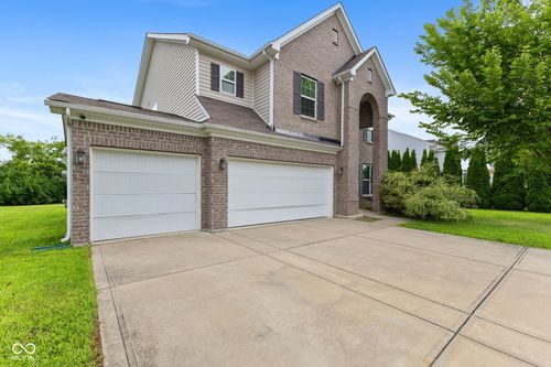 8500 Vyners Ln, Avon, IN, 46123-5313 | Card Image