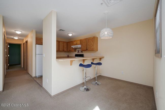 UNIT-403 - 420 Elk Creek Rd, Condo with 2 bedrooms, 1 bathrooms and null parking in Cannon Beach OR | Image 6