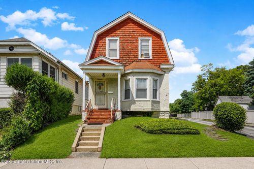 2007 Clove Road, Staten Island, NY, 10304 | Card Image