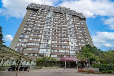 404 - 880 Dundas St W, Condo with 2 bedrooms, 2 bathrooms and 2 parking in Mississauga ON | Image 1