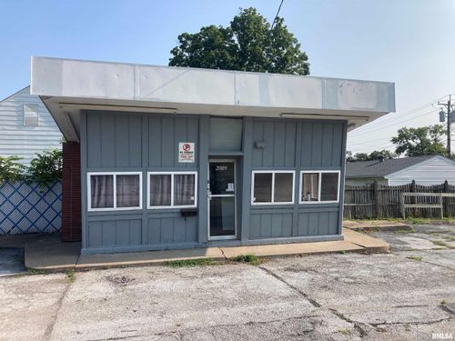 3909 4th Ave, Moline, IL, 61265 | Card Image