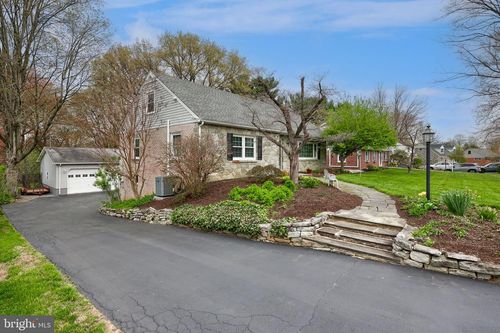 243 Primrose Ave, LANCASTER, PA, 17601-3820 | Card Image