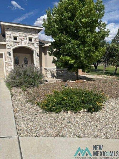 1022 Chitalpa, Carlsbad, NM, 88220 | Card Image