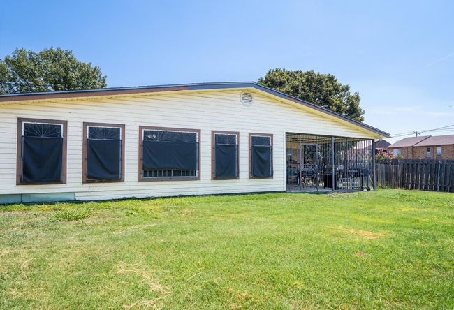 1701 Standridge St, House other with 3 bedrooms, 2 bathrooms and 4 parking in Killeen TX | Image 5