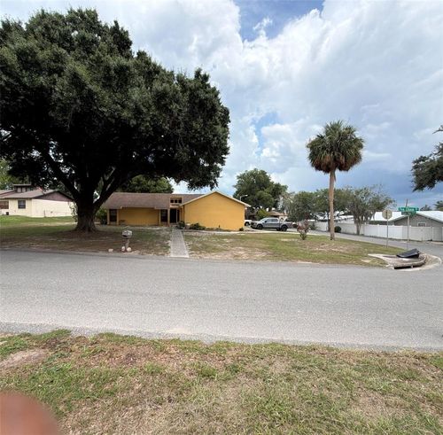 7023 Fox Chase Dr, LAKELAND, FL, 33810-2603 | Card Image