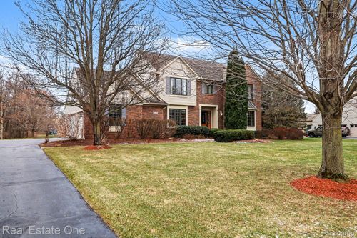 5045 Ashford Rd, Clarkston, MI, 48348-2189 | Card Image