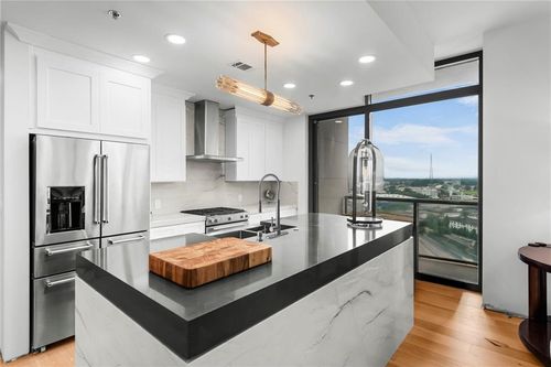 2012-270 17th St Nw, Atlanta, GA, 30363-1216 | Card Image