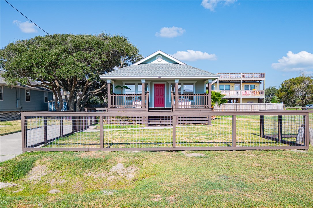 Live Oak St, Rockport, TX 78382