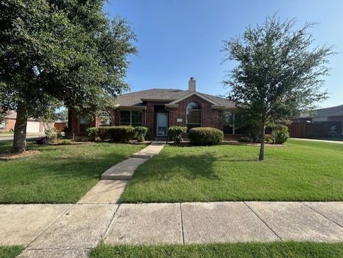 301 Roy Rogers Ln, Murphy, TX, 75094-3661 | Card Image