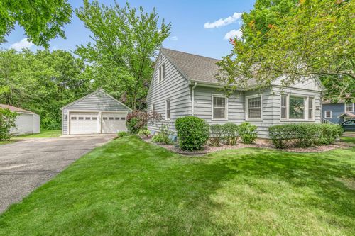 428 Evergreen Park Blvd, Litchfield, MN, 55355-2718 | Card Image