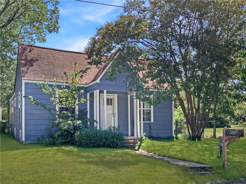 805 E 27th St, Bryan, TX, 77803-4881 | Card Image