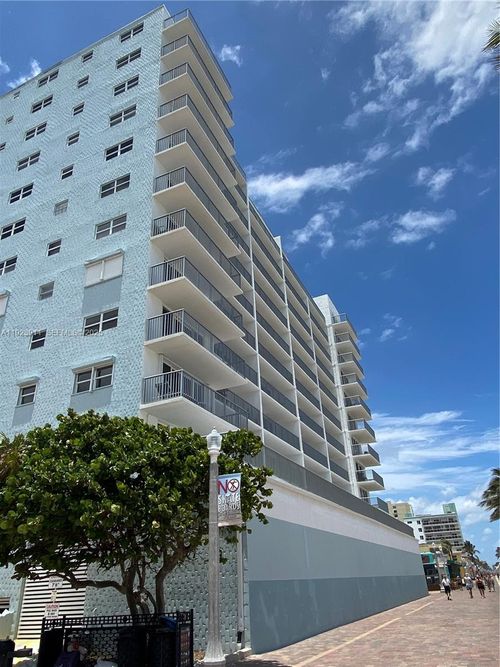 rgb-400 N Surf Rd, Hollywood, FL, 33019-1407 | Card Image