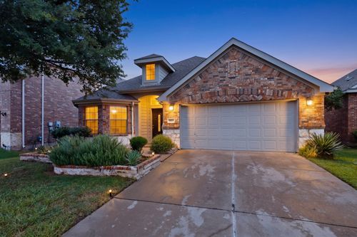 905 Lake Grove Dr, Little Elm, TX, 75068-8447 | Card Image