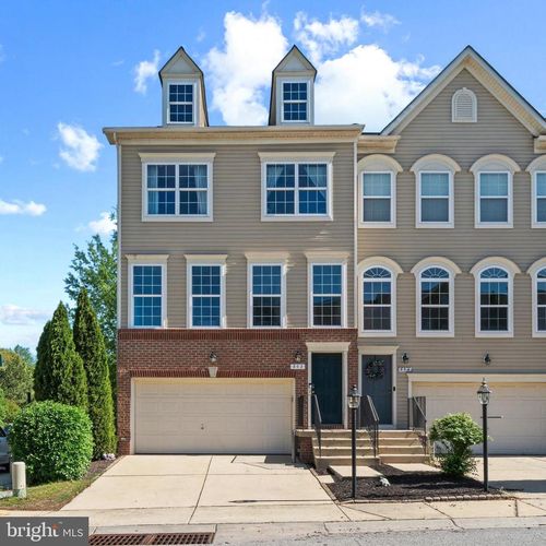802 Oriole Ave, GLEN BURNIE, MD, 21060-8428 | Card Image