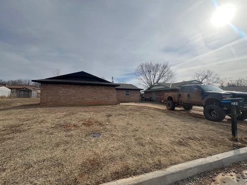 231 S 5th Ave, Stroud, OK, 74079-4623 | Card Image