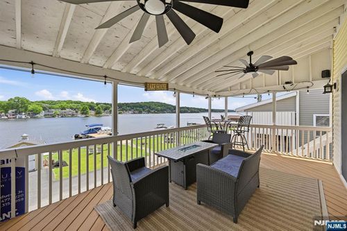 51 N Lakeside Ave, Lake Hopatcong, NJ, 07849-1425 | Card Image