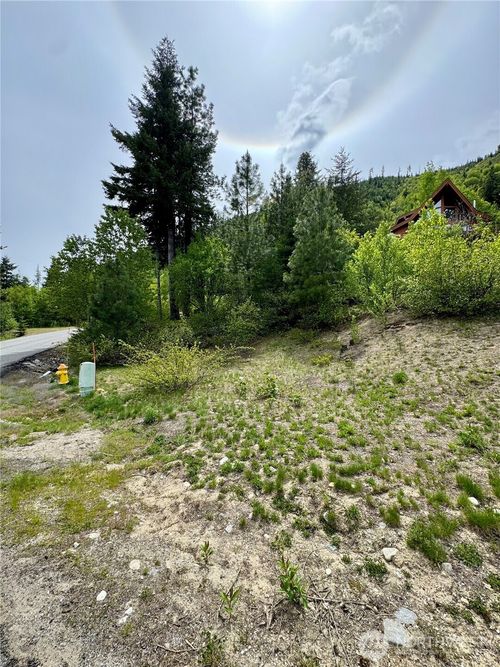 20705 Miracle Mile, Leavenworth, WA, 98826 | Card Image