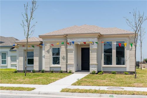 209 N Minnesota St, Alton, TX, 78573-2748 | Card Image