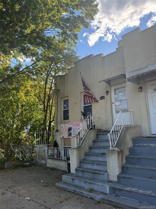 10518 77th St, Ozone Park, NY, 11417-1011 | Card Image