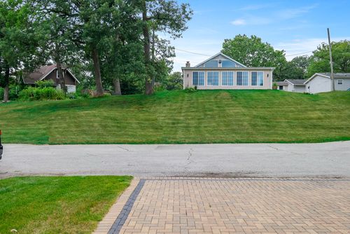 13939 Huseman St, Cedar Lake, IN, 46303-9055 | Card Image