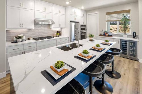 2375 Briar Meadow Cir, Auburn, CA, 95602 | Card Image