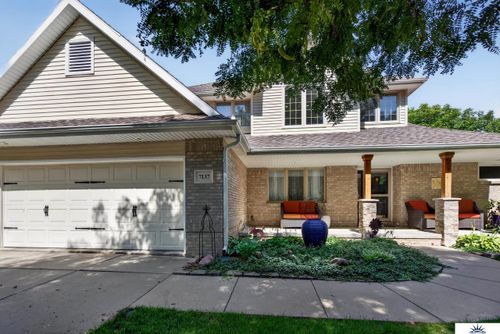 7137 Beaver Hollow Cir, Lincoln, NE, 68516-3030 | Card Image