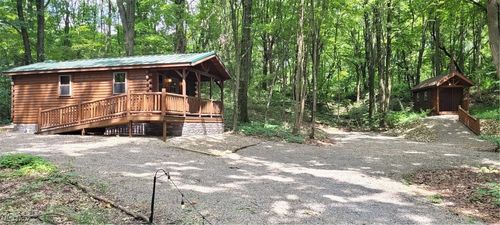 4343 Oak Ridge Rd Nw, Sugarcreek, OH, 44681-7781 | Card Image