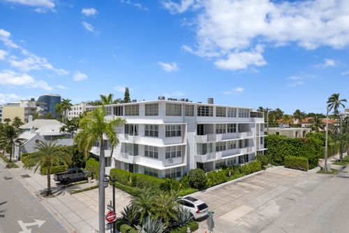 3020-401 Peruvian Ave, Palm Beach, FL, 33480-6503 | Card Image