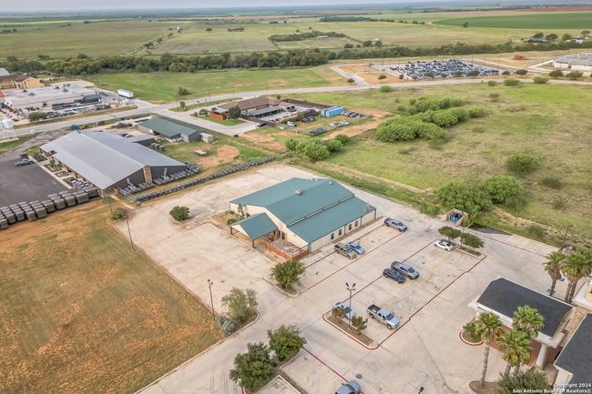 410 S Interstate 35, Home with 0 bedrooms, 0 bathrooms and null parking in Pearsall TX | Image 7