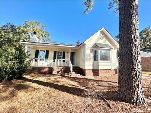 4324 Falls Dr, Hope Mills, NC, 28348-2868 | Card Image