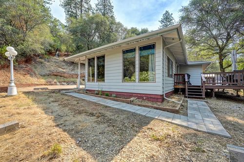 18251 W Clinton Rd, Jackson, CA, 95642-9725 | Card Image