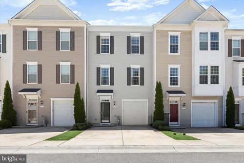 215 Gunther Pl, GLEN BURNIE, MD, 21060-8719 | Card Image