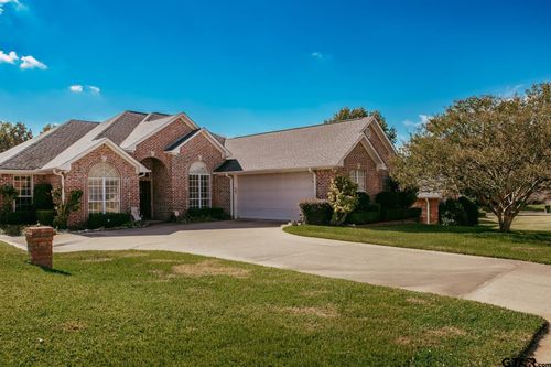 634 Whiteoak Ln, Tyler, TX, 75703-5082 | Card Image