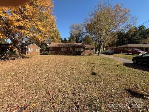 1411 Butler St, Winston Salem, NC, 27107-1507 | Card Image