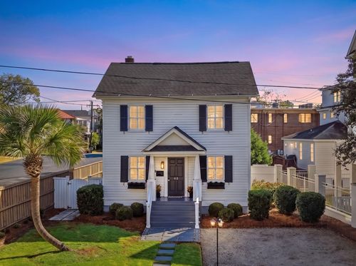 62 Barre St, Charleston, SC, 29401-1106 | Card Image