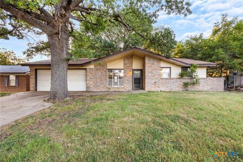 705 Kate St, Copperas Cove, TX, 76522-3132 | Card Image