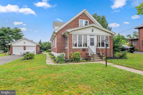 1243 Hornberger Ave, ROEBLING, NJ, 08554-1605 | Card Image