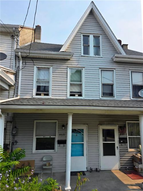 935 W Mulberry St, COAL TOWNSHIP, PA, 17866-2711 | Card Image