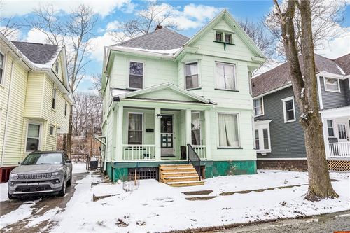 3 Fenwick St, Rochester, NY, 14608-2724 | Card Image