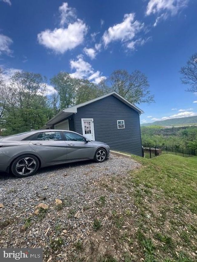20 Mace St, House other with 3 bedrooms, 3 bathrooms and null parking in Ridgeley WV | Image 8