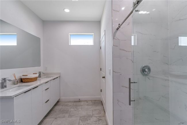 8006 Buttercup Cir, House other with 3 bedrooms, 3 bathrooms and null parking in LABELLE FL | Image 25