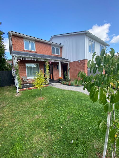 33 London Rd, Newmarket, ON, L3Y6A1 | Card Image